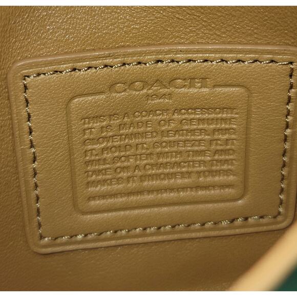 Coach Clutch Glovetanned Leather - Pistacchio - Picture 5 of 6